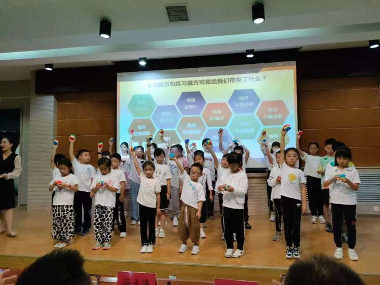171014059865eeacb6aba19.png